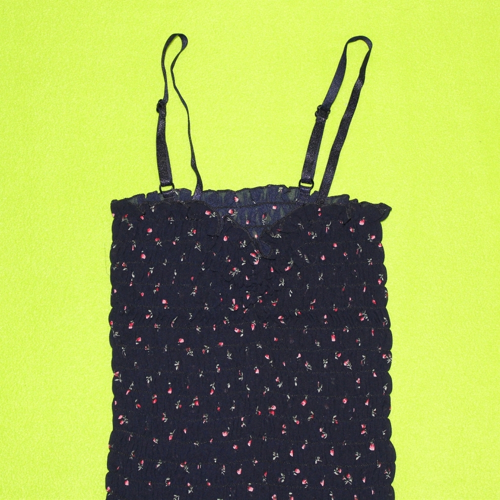 Floral Ruched Top - Picture 2 of 3